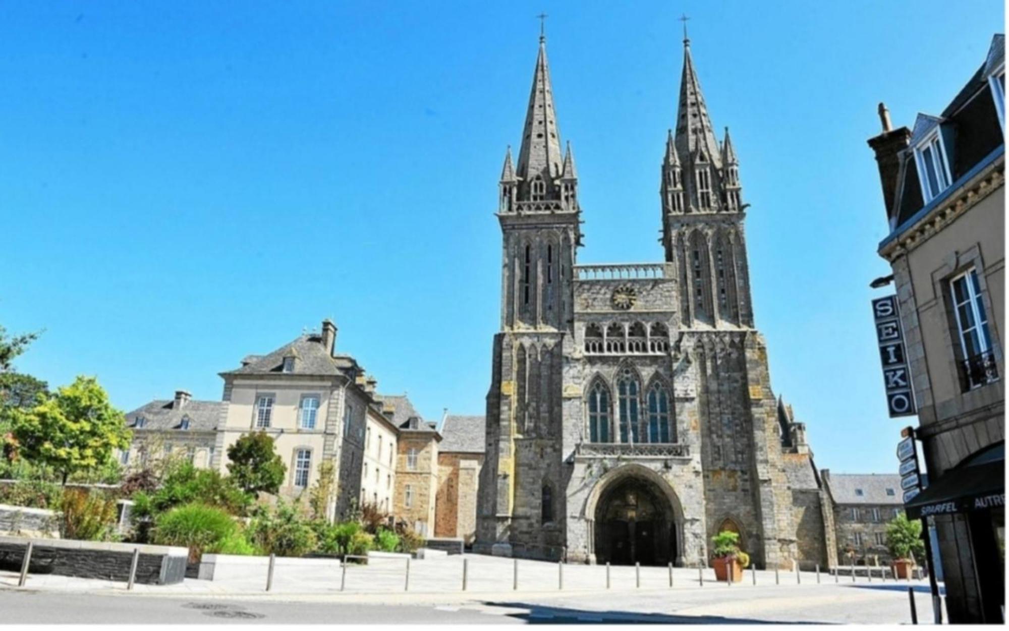 Ty Ma Gourdadou Lägenhet Saint-Pol-de-Léon Exteriör bild